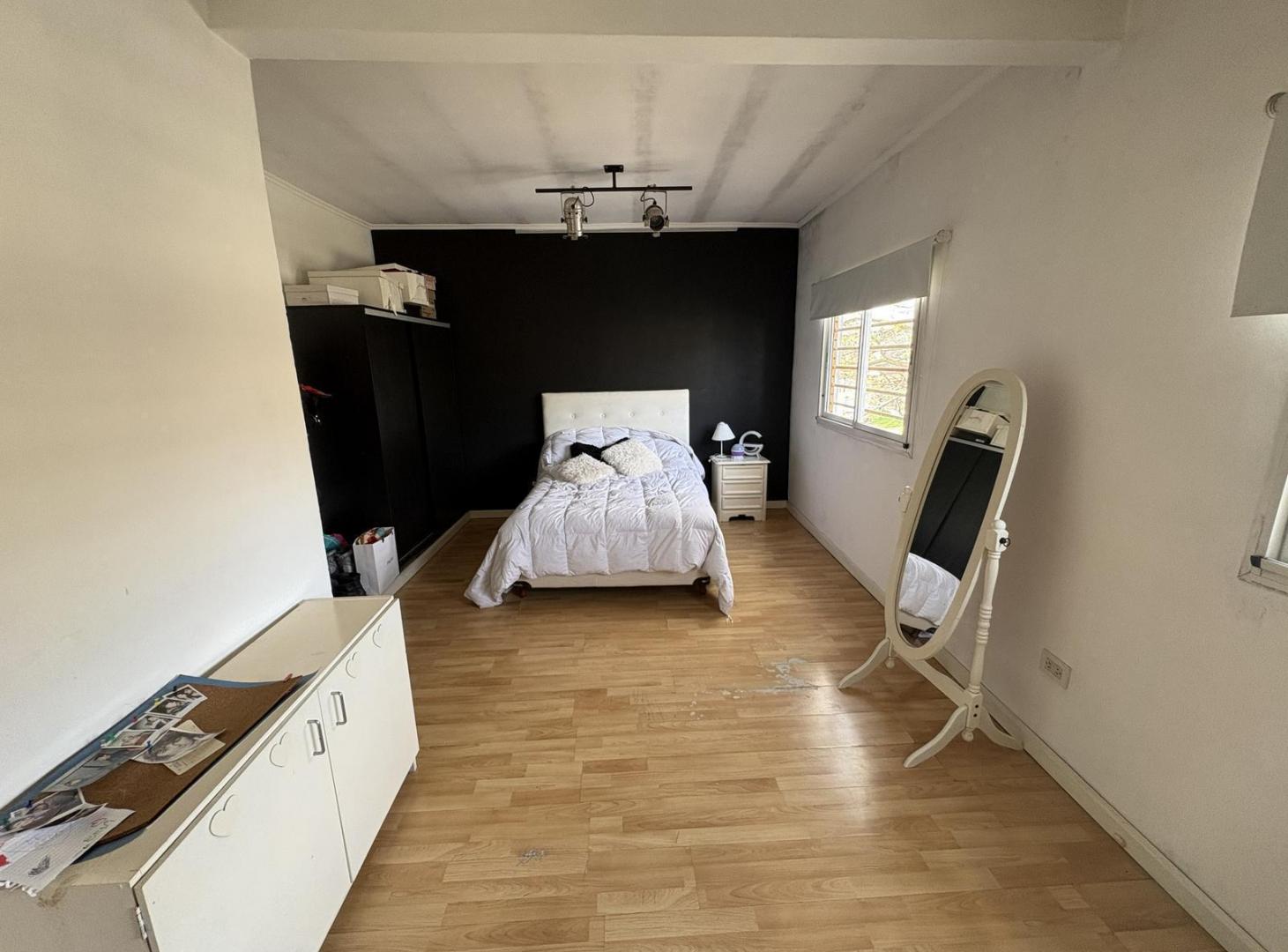 Foto de Casa en venta en Marmol 4 ambientes apto crédito bancario, imagen 4