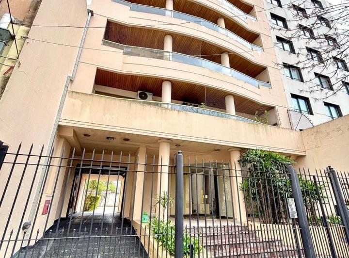 Departamento en Banfield Este 1