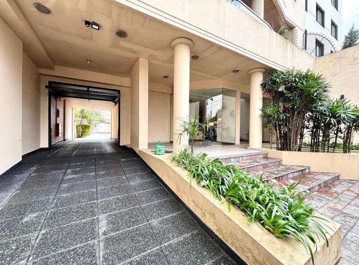 Departamento en Banfield Este 3