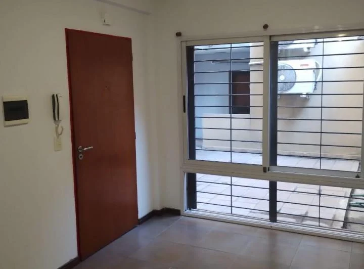 Departamento - Banfield Este 4
