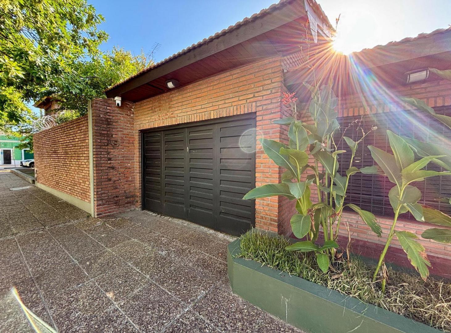 Casa en Banfield Este