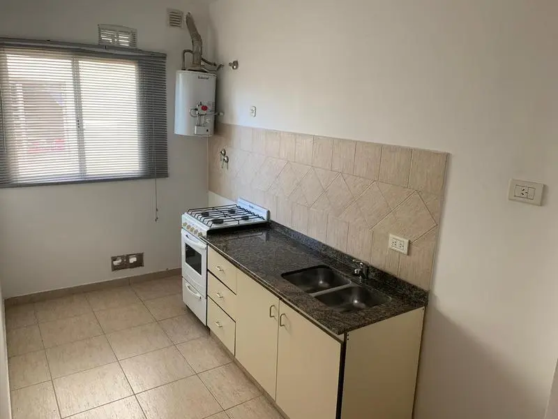 Departamento - Banfield Este 4