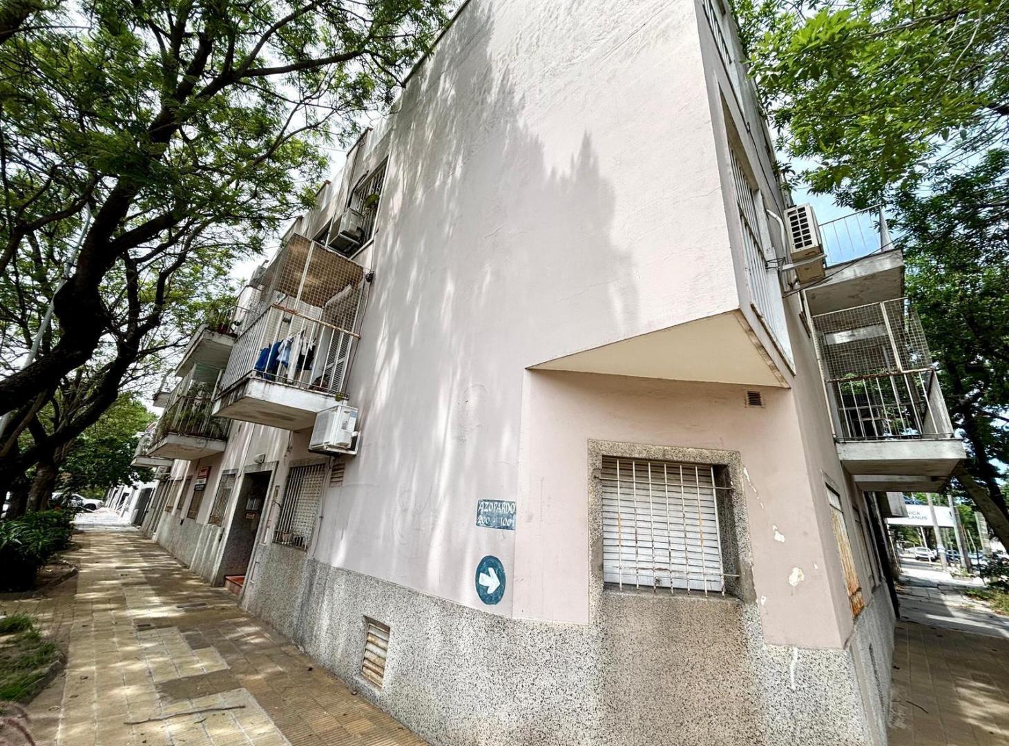 Departamento en Remedios De Escalada