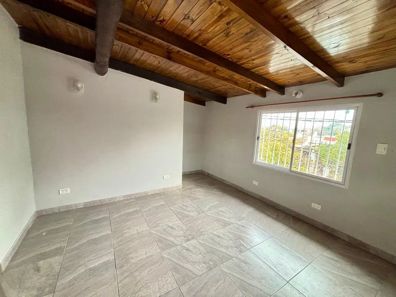 Departamento en Temperley Este 4