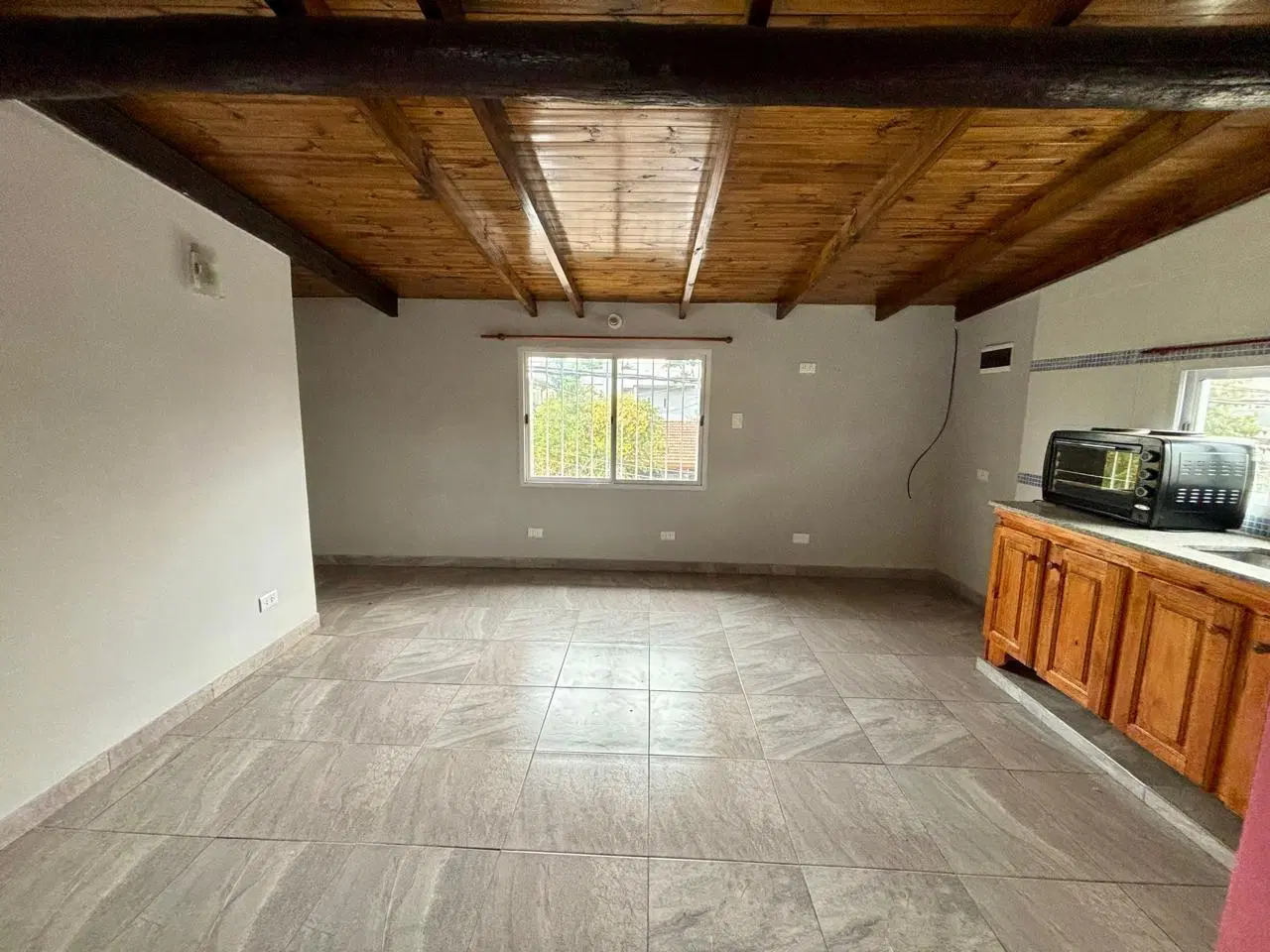 Departamento en Temperley Este 3