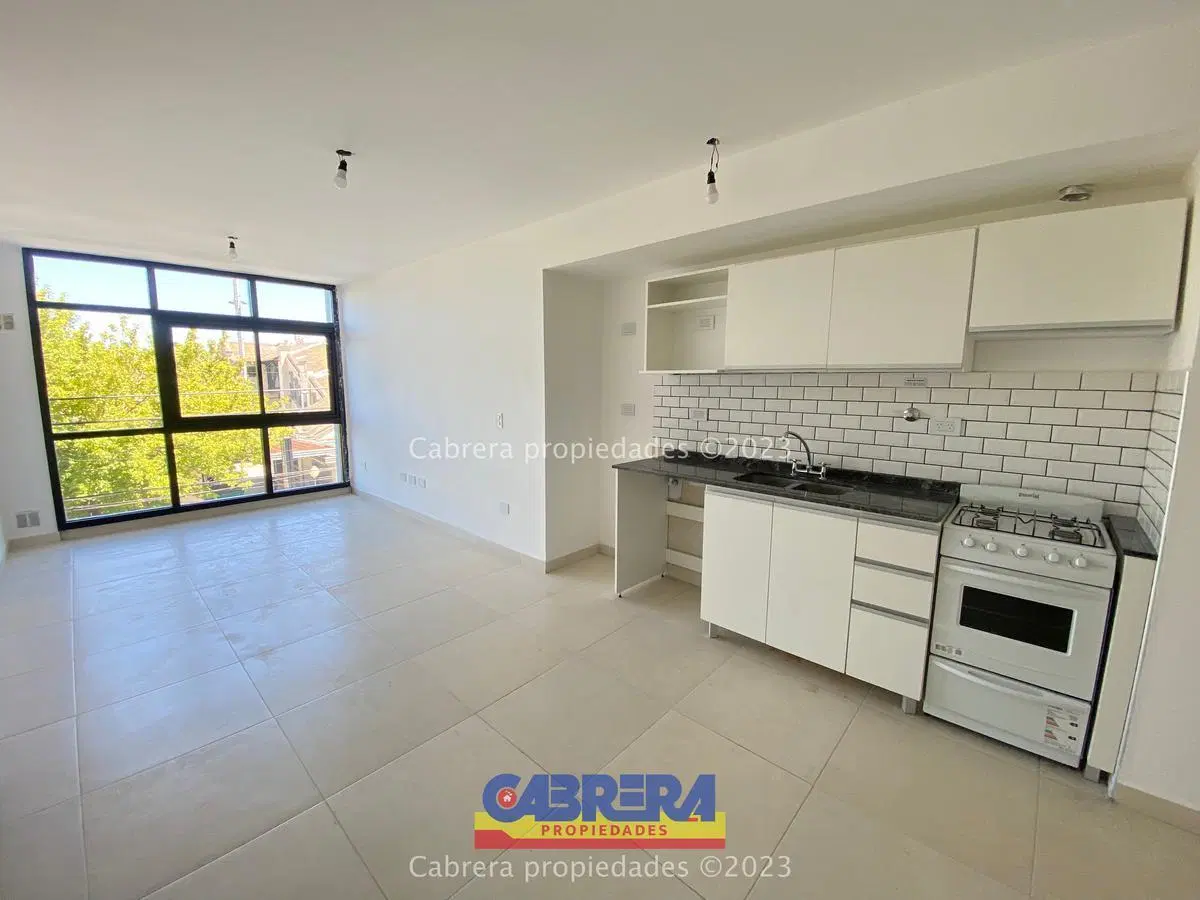 Departamento en Banfield Este 6