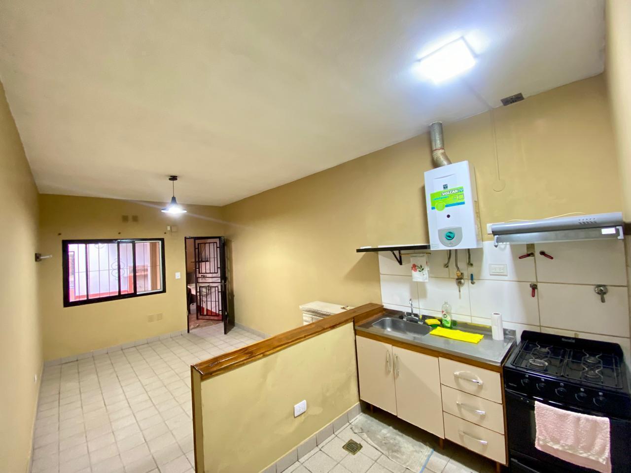 Departamento en Remedios De Escalada