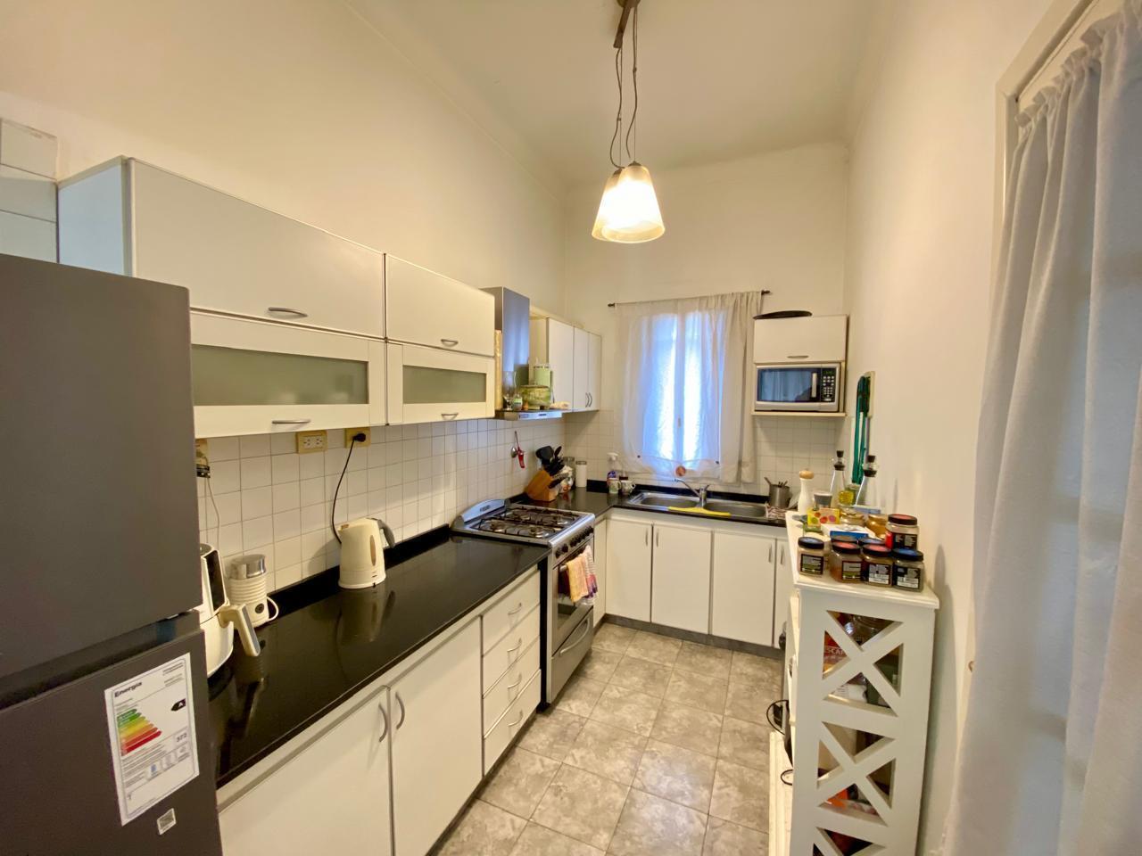Foto de PH tipo casa de 4 ambientes con garage en excelente ubicación de, imagen 3