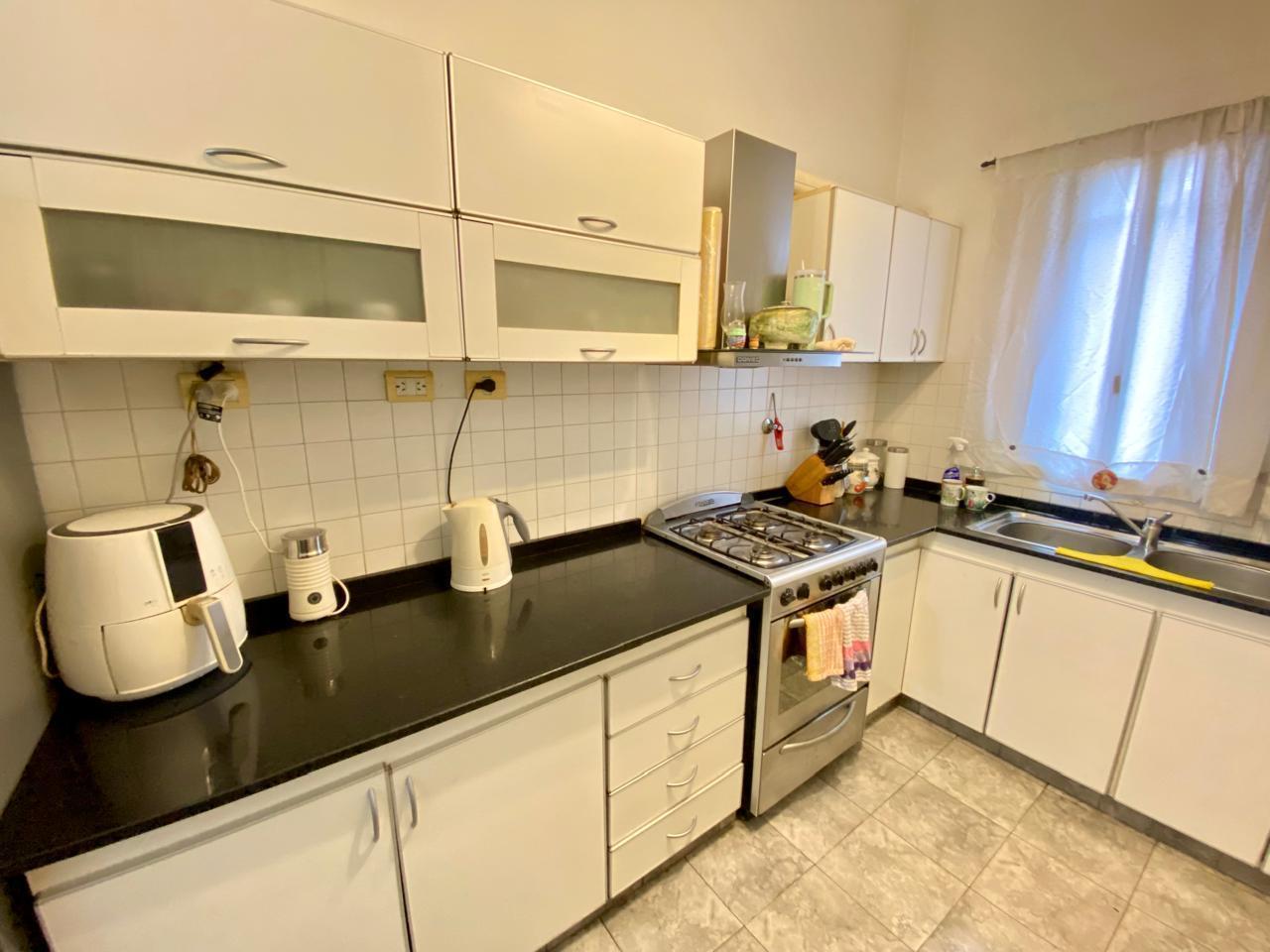 Foto de PH tipo casa de 4 ambientes con garage en excelente ubicación de, imagen 4