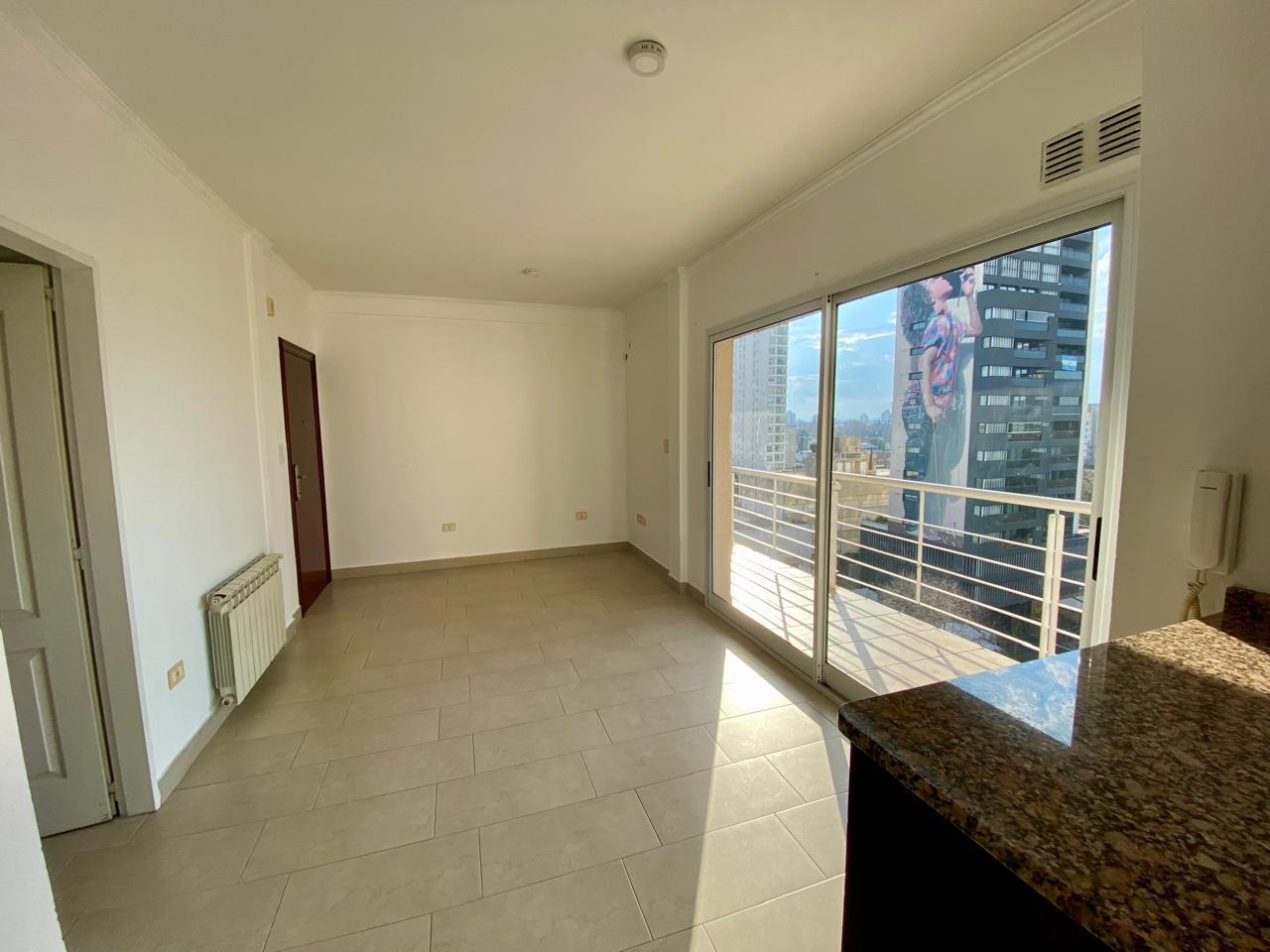 Foto de Departamento de 2 ambientes con doble balcón en pleno centro de Banfield, imagen 3