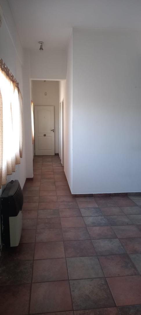 Galpon con Oficinas en Venta Caseros 5