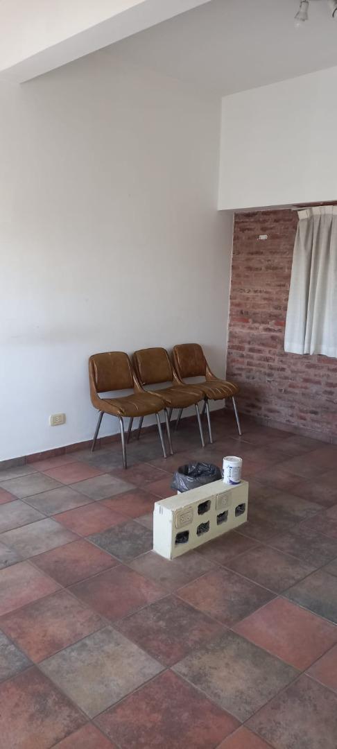 Galpon con Oficinas en Venta Caseros 3