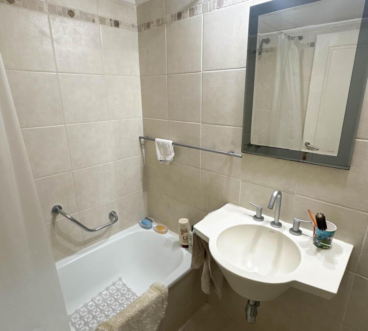 Departamento 5 Ambientes, de Categoria en La Isla de Olivos. 5