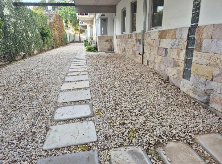 Departamento de 3 ambientes en venta, cochera, en Olivos 5