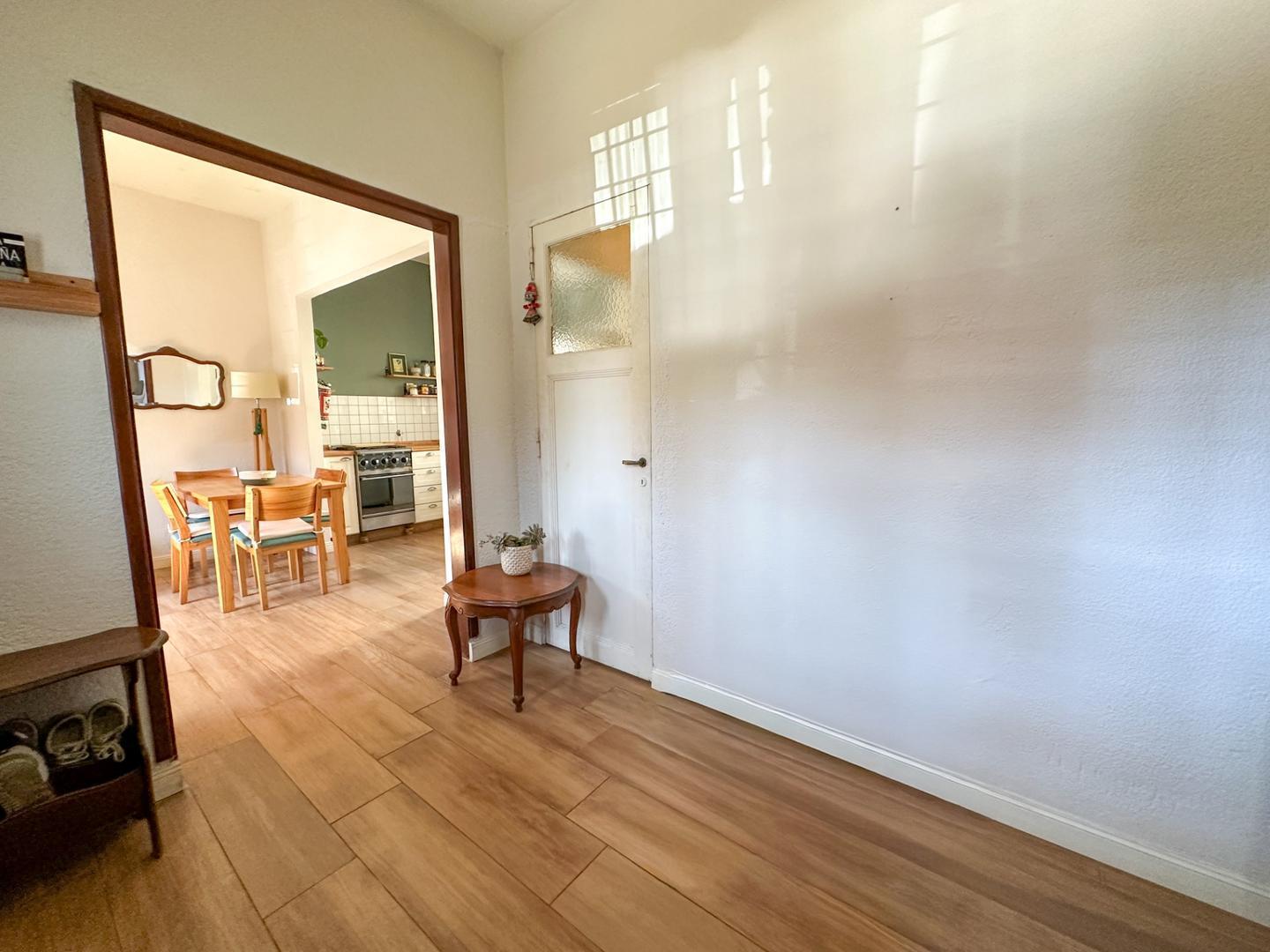 Foto de Venta Casa Lote propio 3 ambientes con terraza Olivos, imagen 4