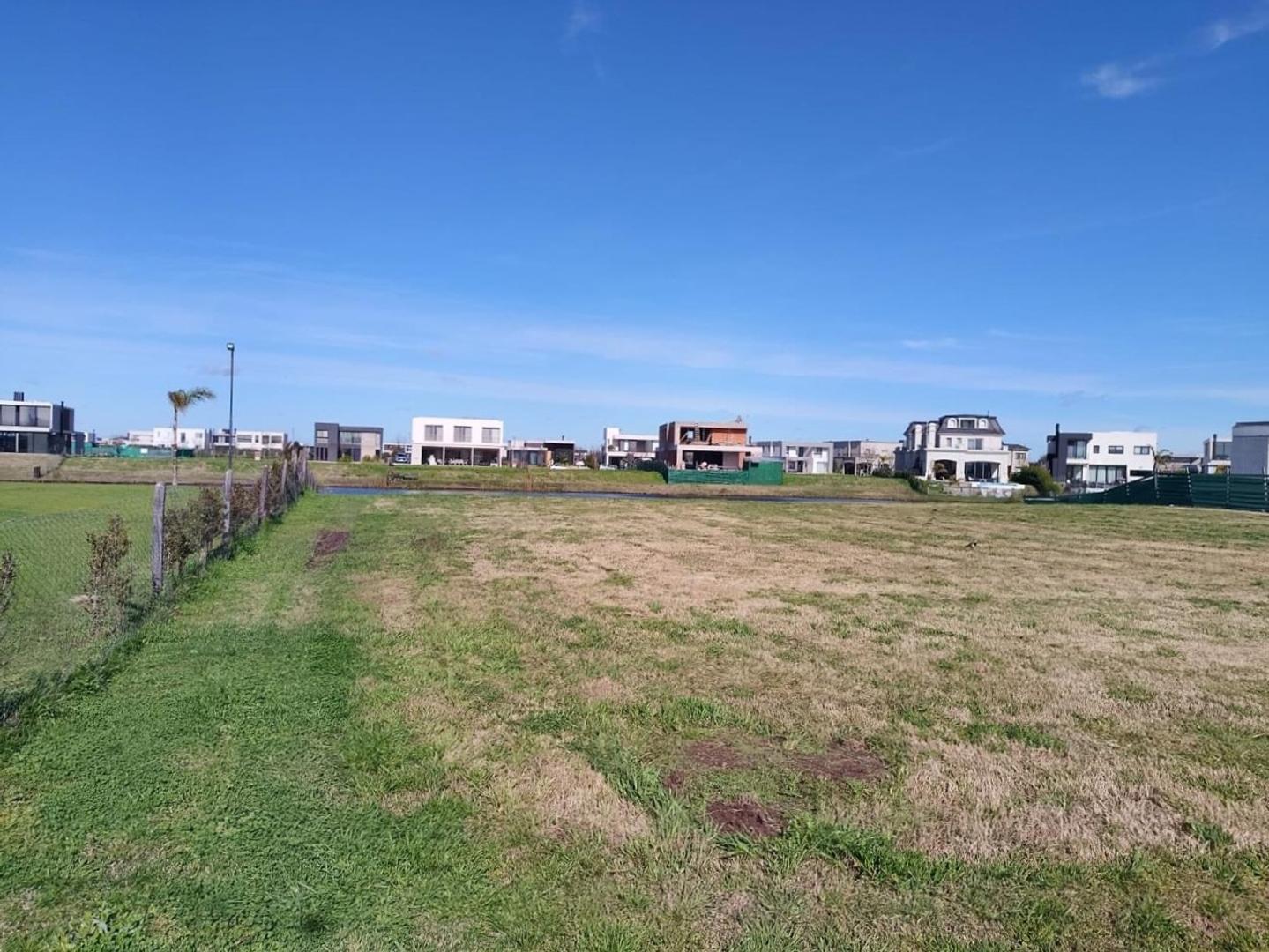 Lote en venta Barrio Costas, Puertos