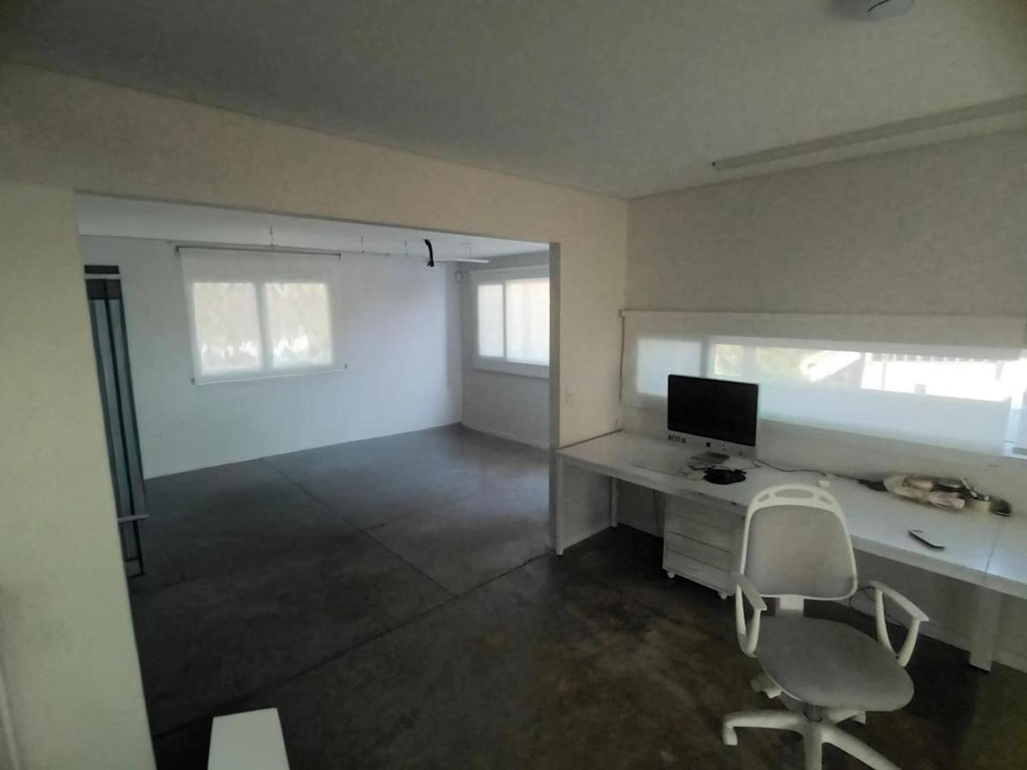 Foto de Oficina Amplia con Gran potencial de Reconversion, imagen 3