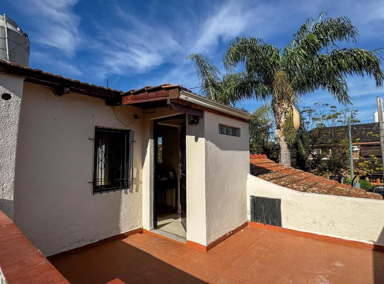 Venta casa 4 ambientes patio y terraza Martinez Apto credito 4