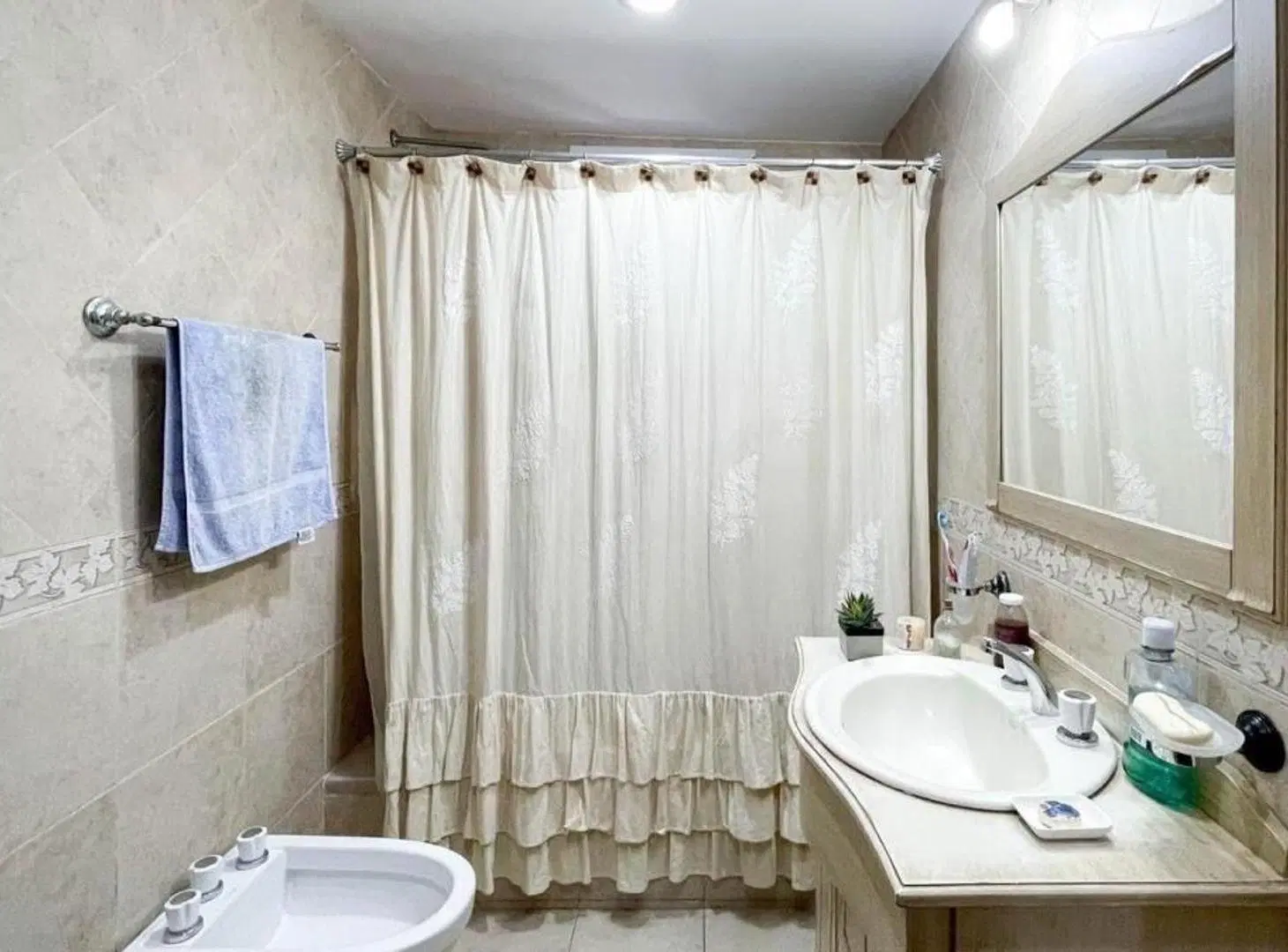 Venta Casa 5 Amb con Pileta en Carapachay 1