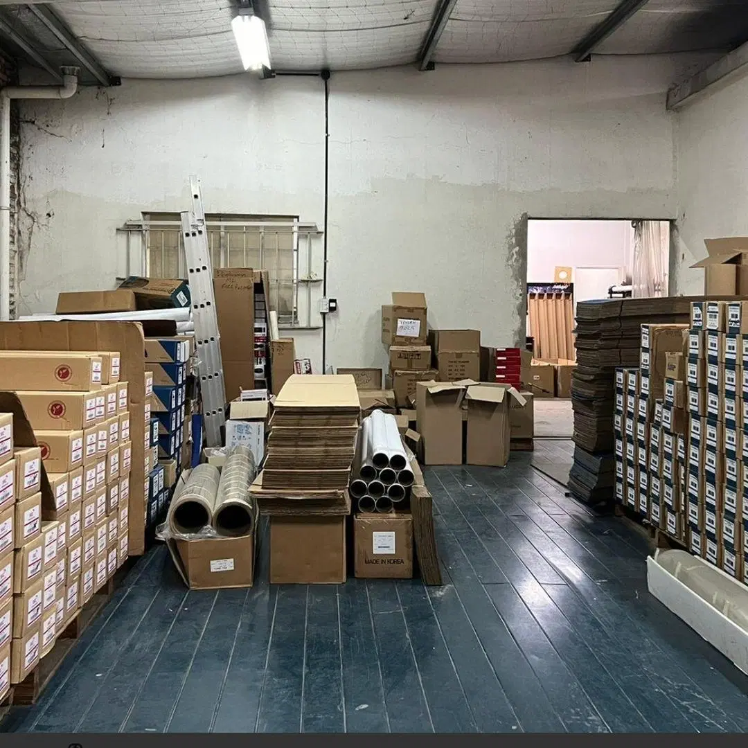 Venta Oficinas corporativas amplio espacio operativo Galpon 1