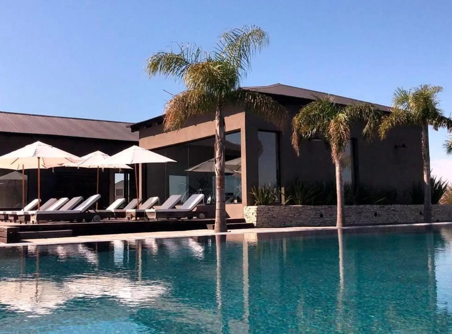 Venta Lote 850m2 con laguna en Barrio Naudir 2