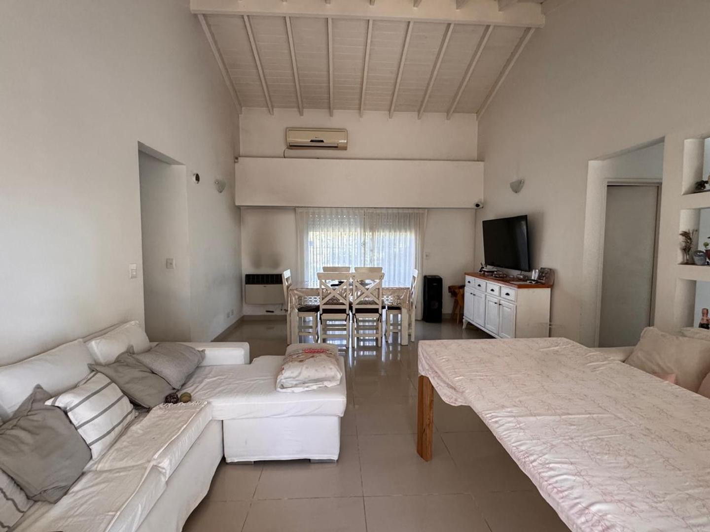 Foto de Casa en venta en Benavidez 4 ambientes, imagen 2