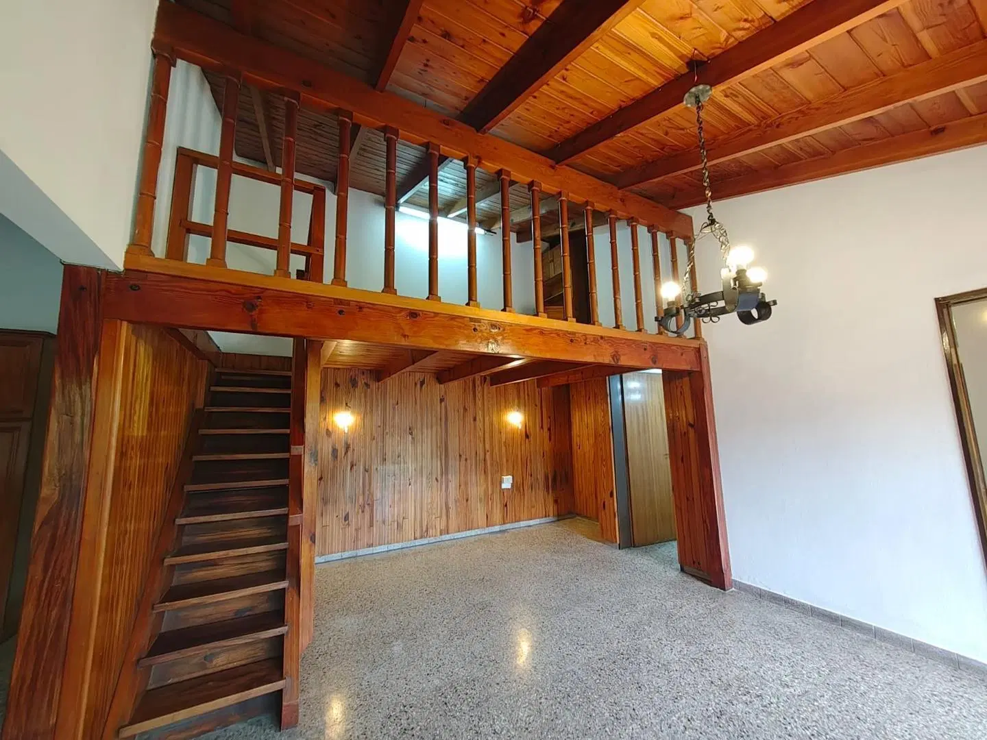 Casa en alquiler con 3 dormitorios en Florida Oeste 5