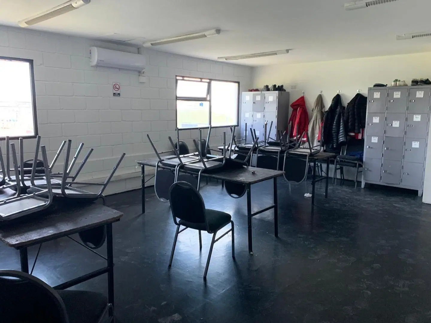 Galpon con oficinas en Alquiler Tigre El Talar 3