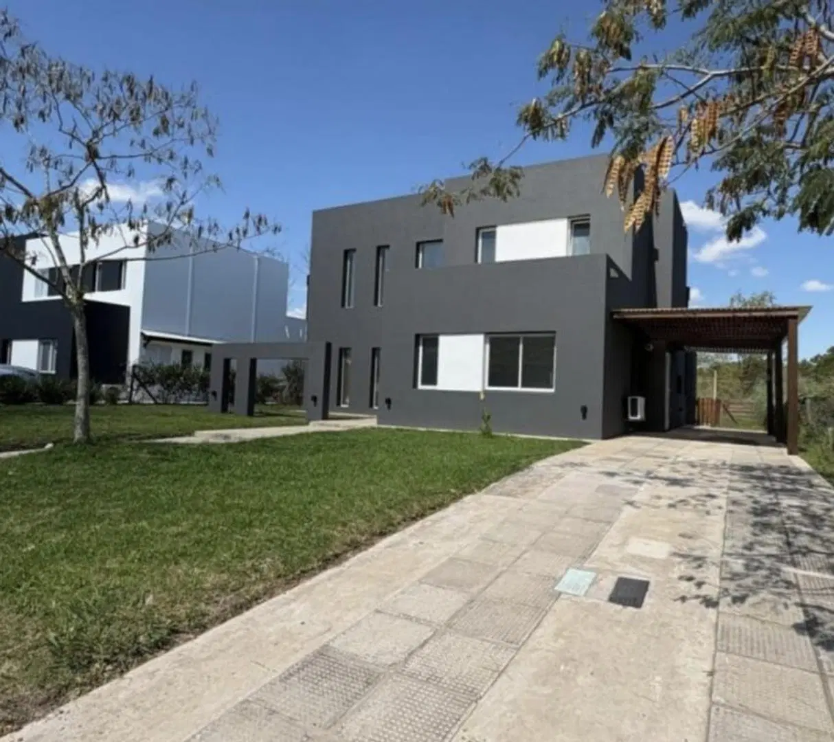 Casa en venta Barrio Acacias Puertos del lago 3