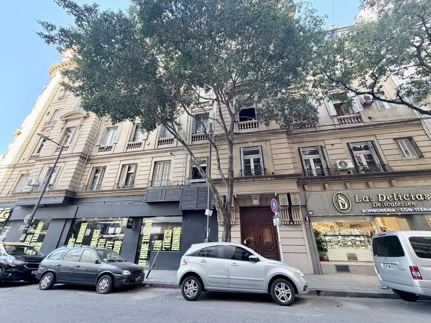 Departamento de estilo Botanico en venta 4