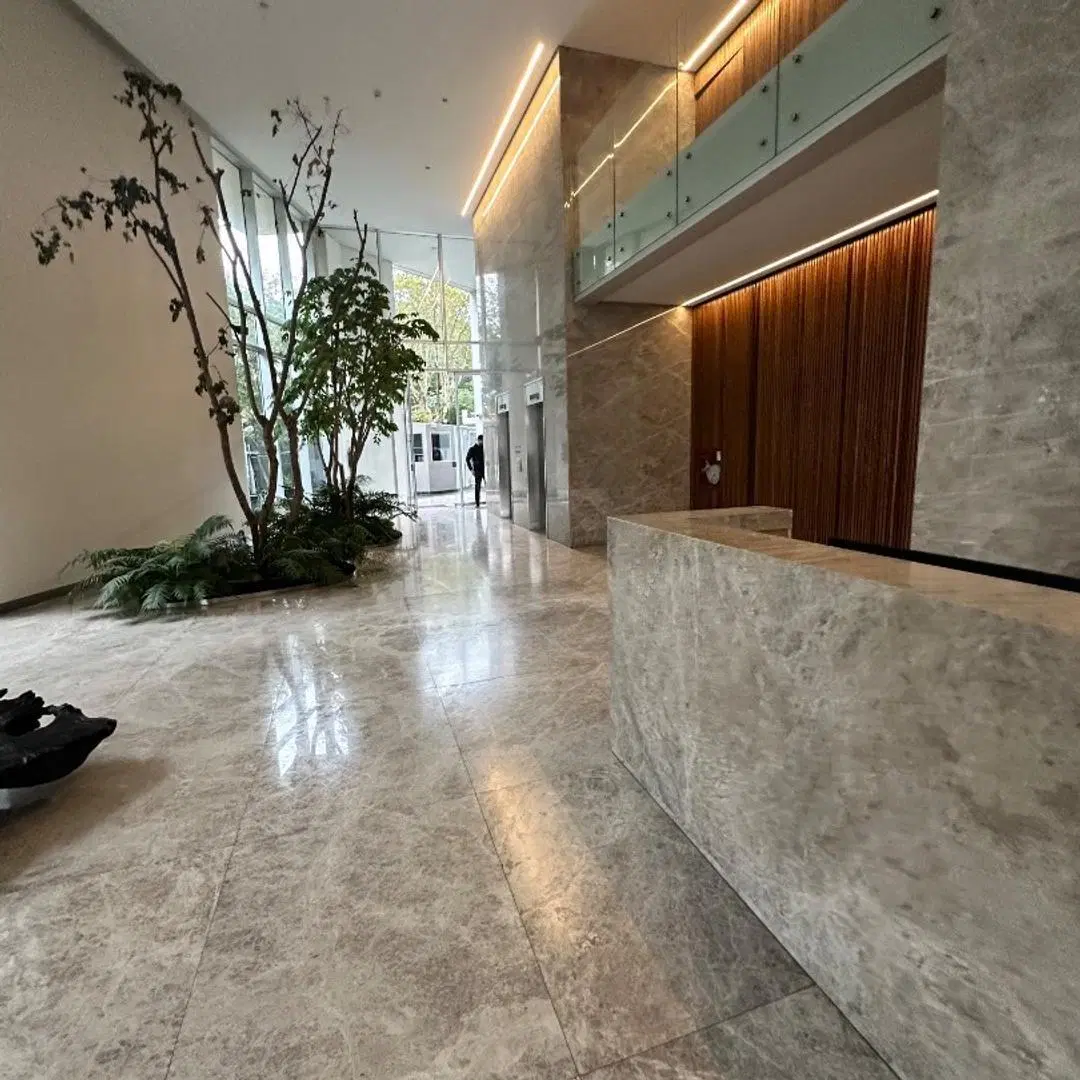 Venta de Departamento en la Exclusiva Torre Nila, La Lucila 2