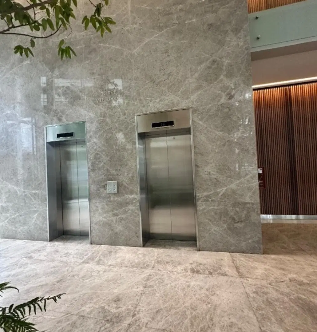 Venta de Departamento en la Exclusiva Torre Nila, La Lucila 3