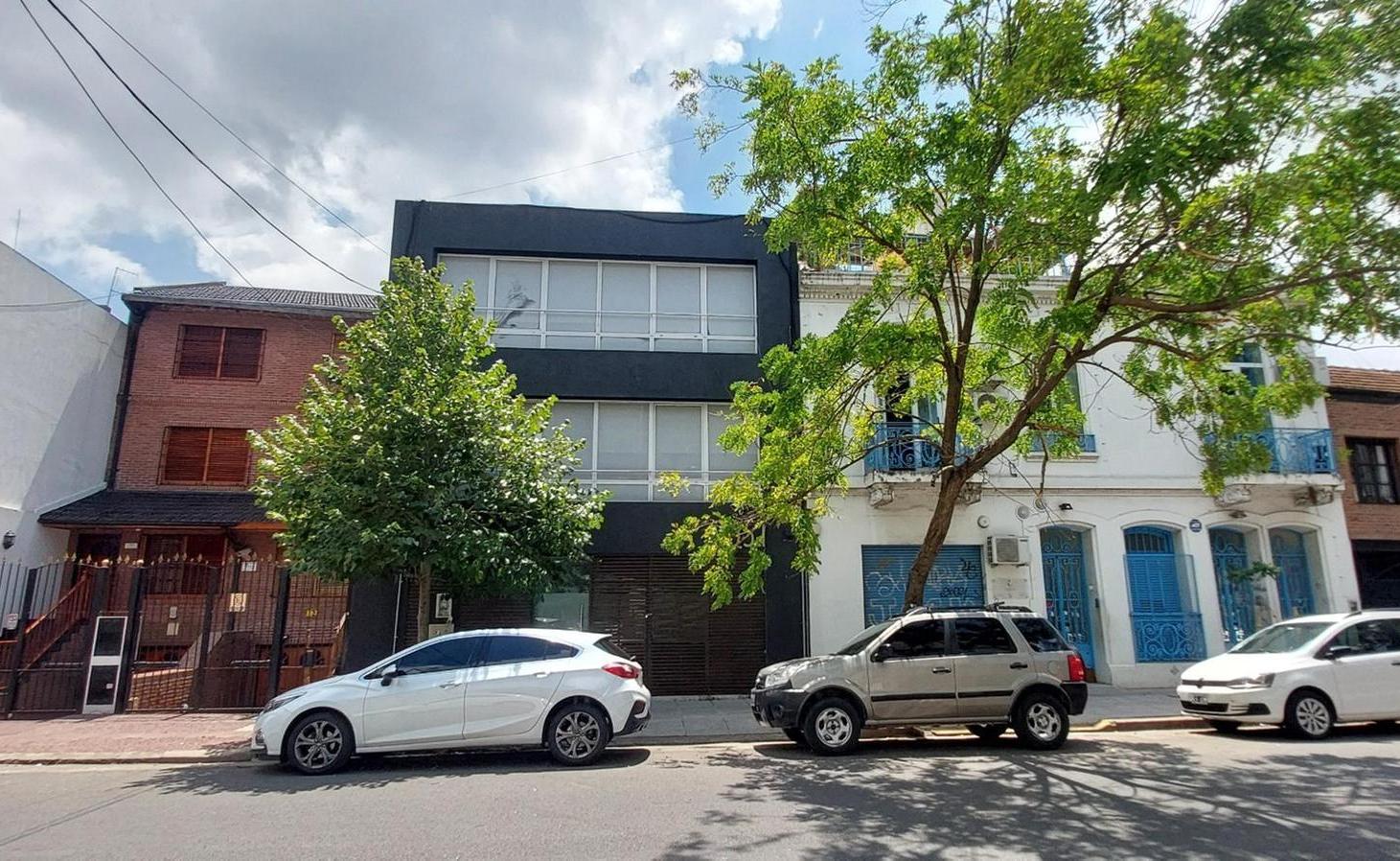 Venta en bloque, edificio de oficinas, 789 M2 en Colegiales.