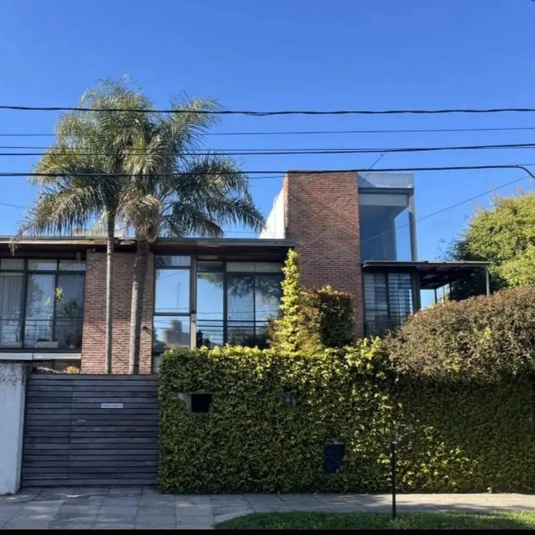 Casa en Venta 5 ambientes Martínez 3