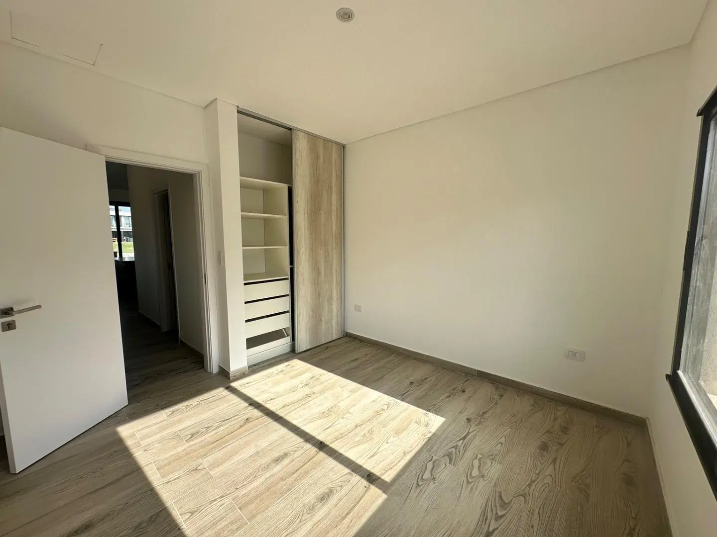 Casa en Venta - El Cantón, barrio Norte 3