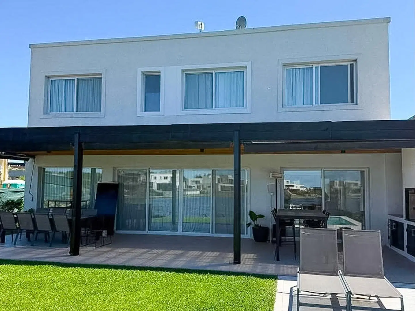 Casa en Alquiler | A la laguna | Barrio Santa Ana 5