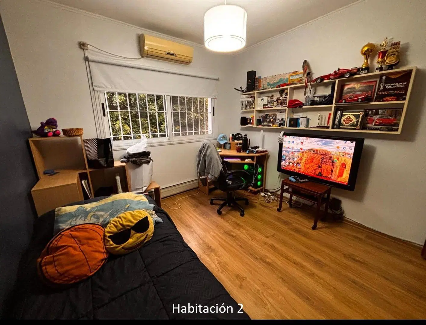 Venta Triplex 4 ambientes jardín y pileta Florida 4