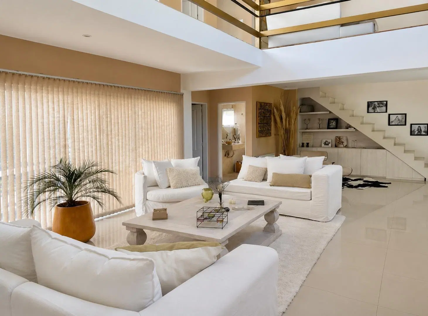 Venta Casa de 290 m² sobre lote de 900 m² Barrio El Portillo 3