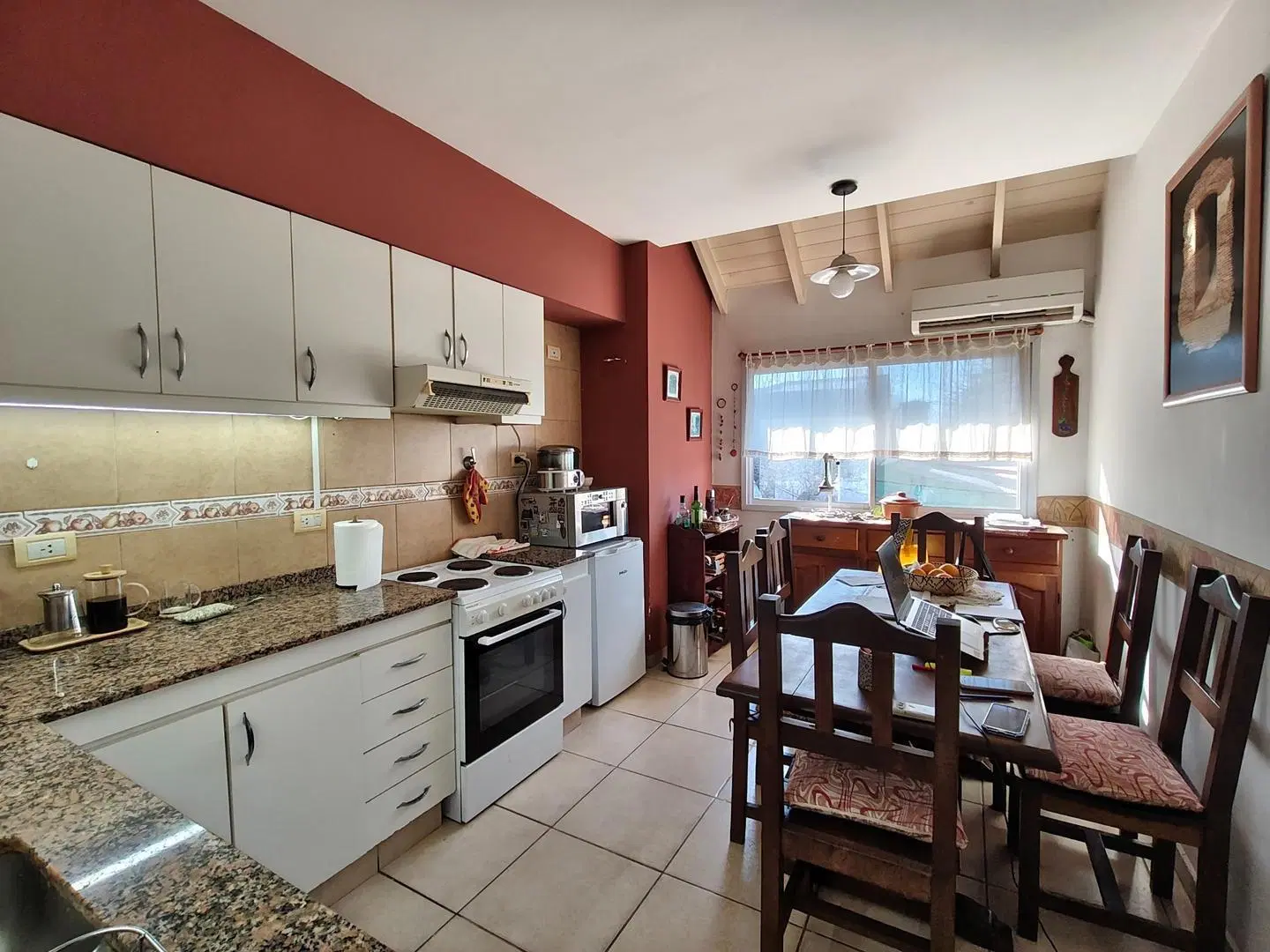 Venta de PH, 2 dormitorios , cochera cubierta en Munro. 5