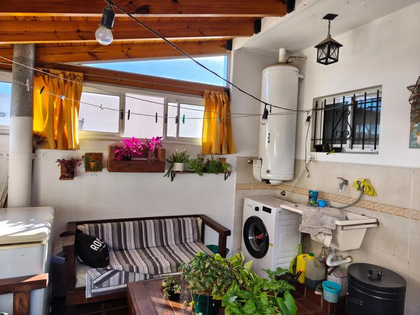 Venta de PH, 2 dormitorios , cochera cubierta en Munro. 2