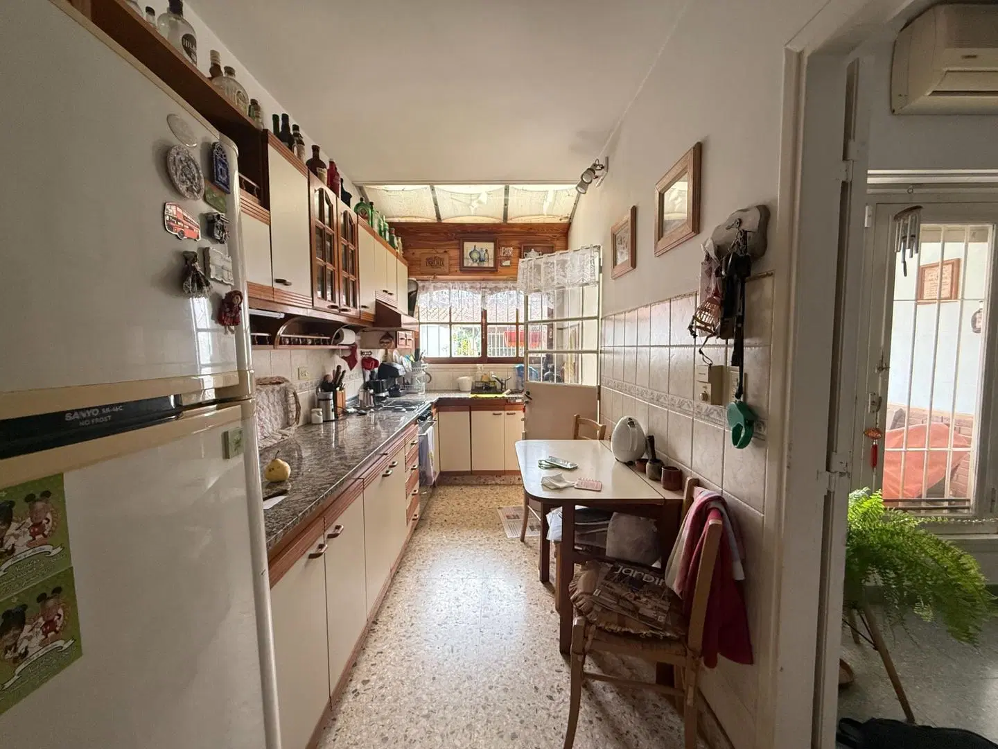 Duplex 5 ambientes con jardin en Martinez, buena luz natural 3