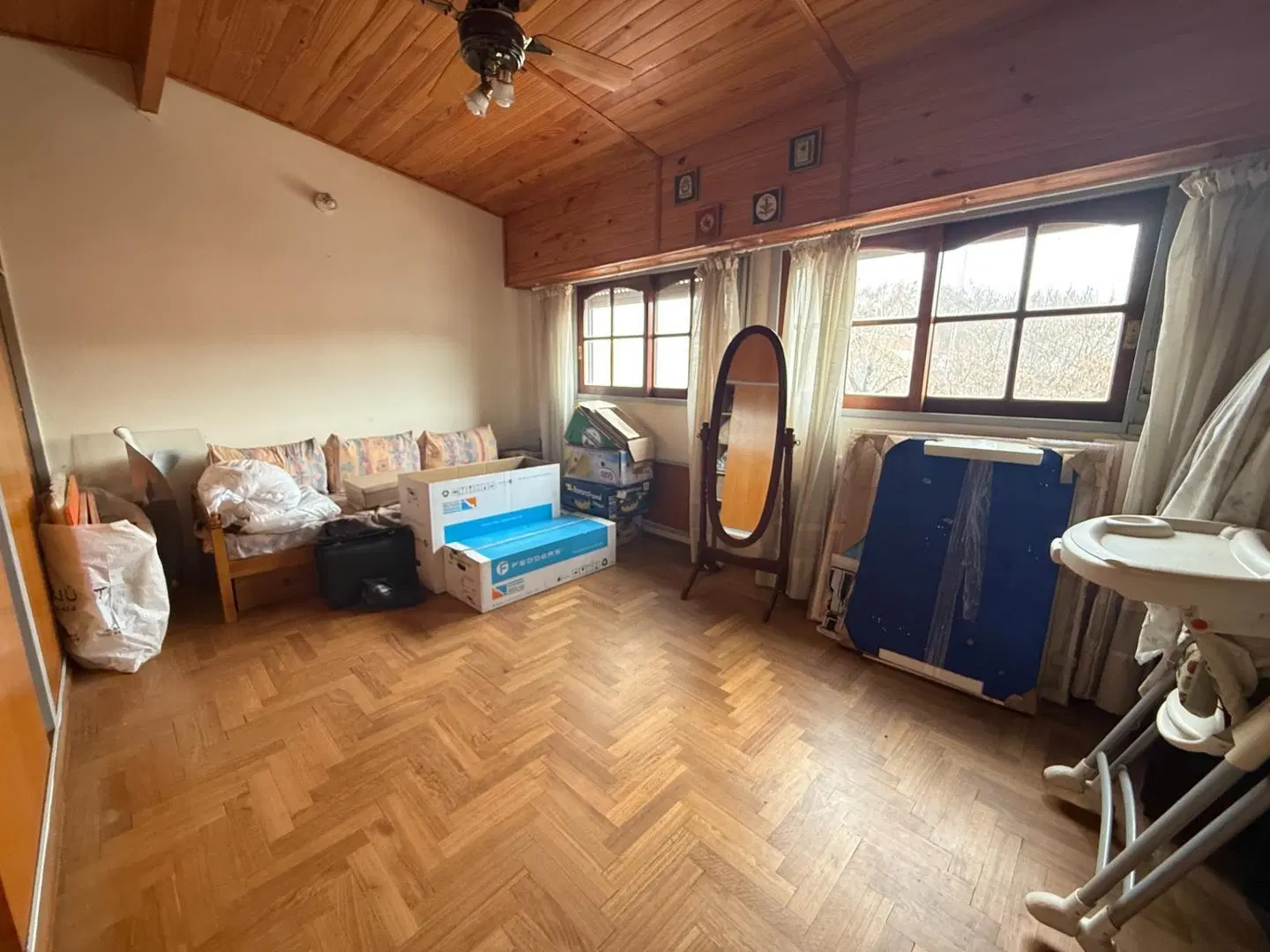 Duplex 5 ambientes con jardin en Martinez, buena luz natural 5