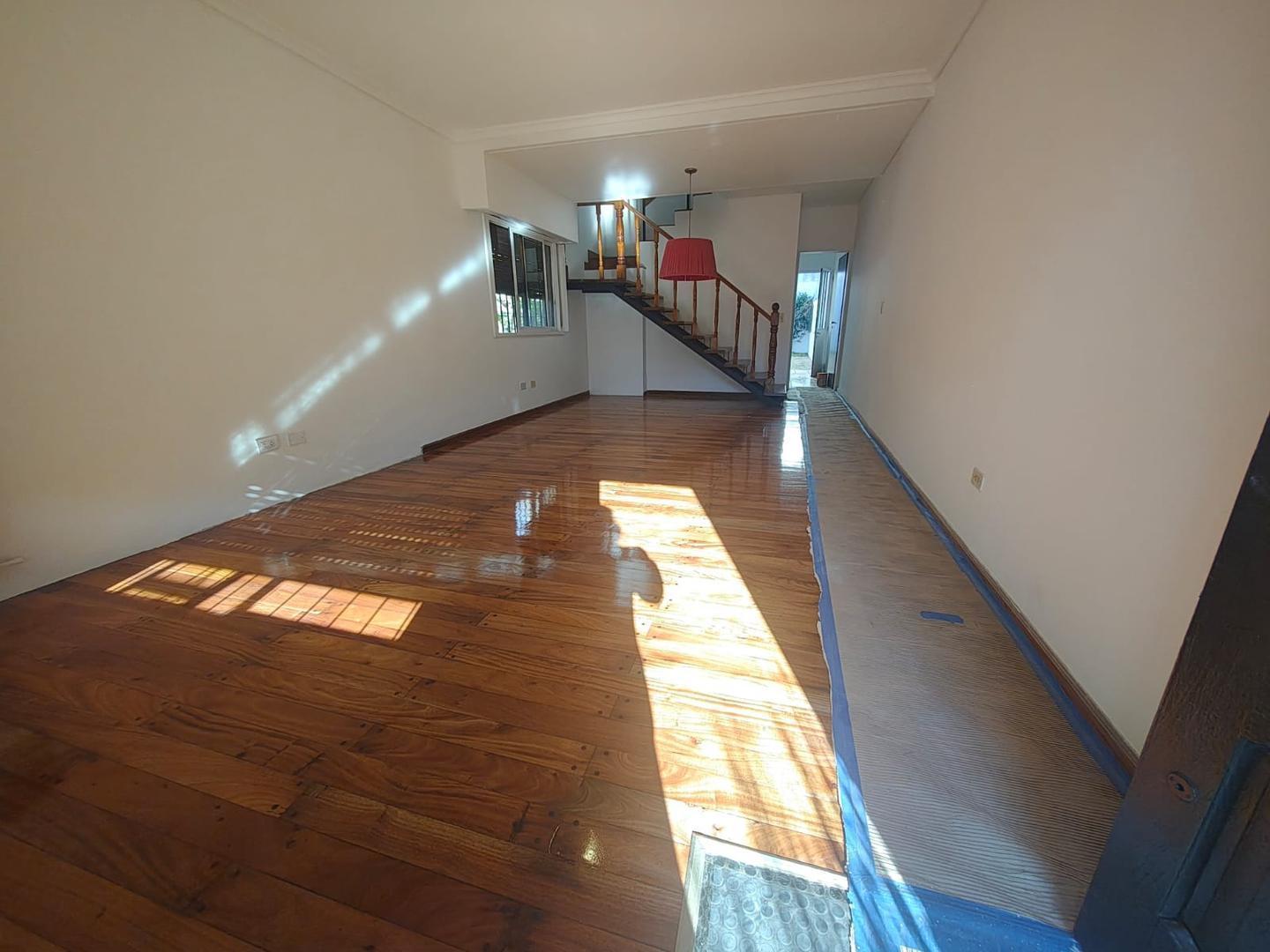 Foto de Duplex en alquiler 4 ambientes en Olivos, imagen 2
