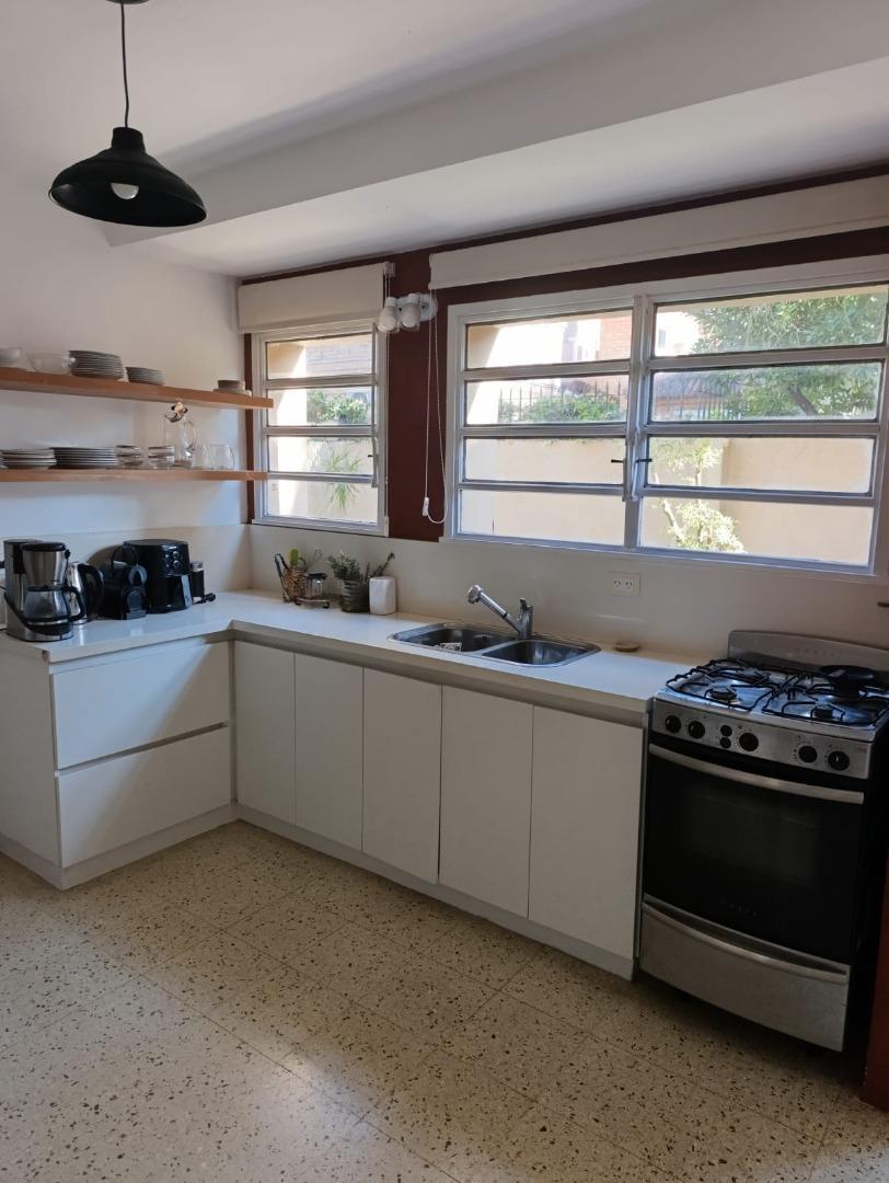 Foto de Alquiler anual (Casa con excelente ubicacion en Acassuso), imagen 5