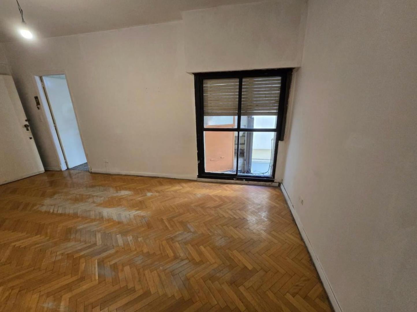 Foto de Departamento en Venta de 2 Ambientes Flores Monte Castro, imagen 1