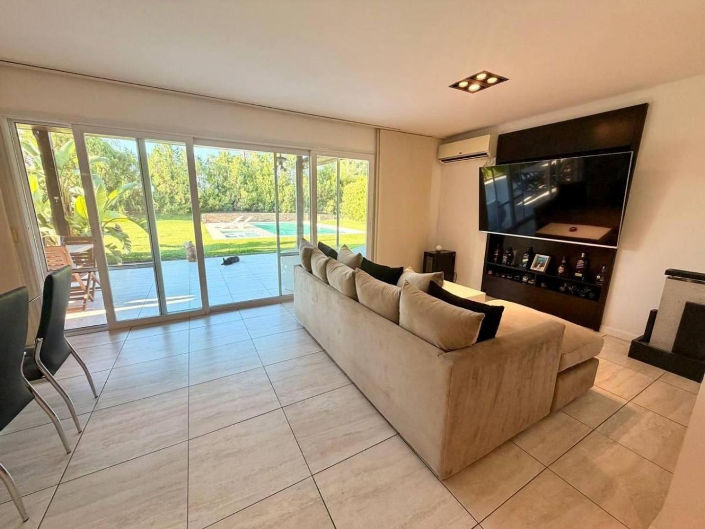Foto de CASA EN VENTA BARRIO SAN GABRIEL, imagen 2