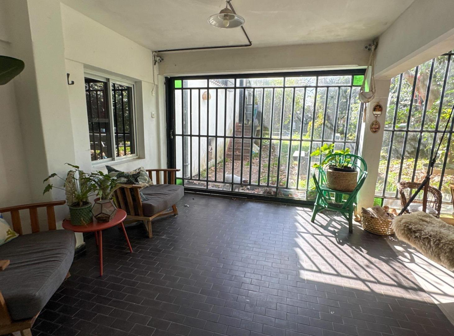 Foto de Venta Casa 4 ambientes escritorio jardin y pileta Tigre, imagen 2