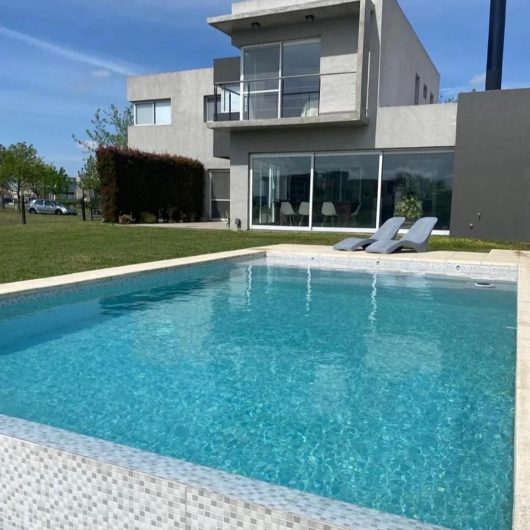 Foto de Casa en alquiler anual al agua El Canton B. Islas, imagen 2