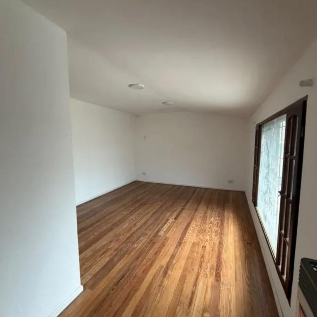 Foto de PH venta,4 amb, pileta, cochera, quincho, terraza en Olivos, imagen 2