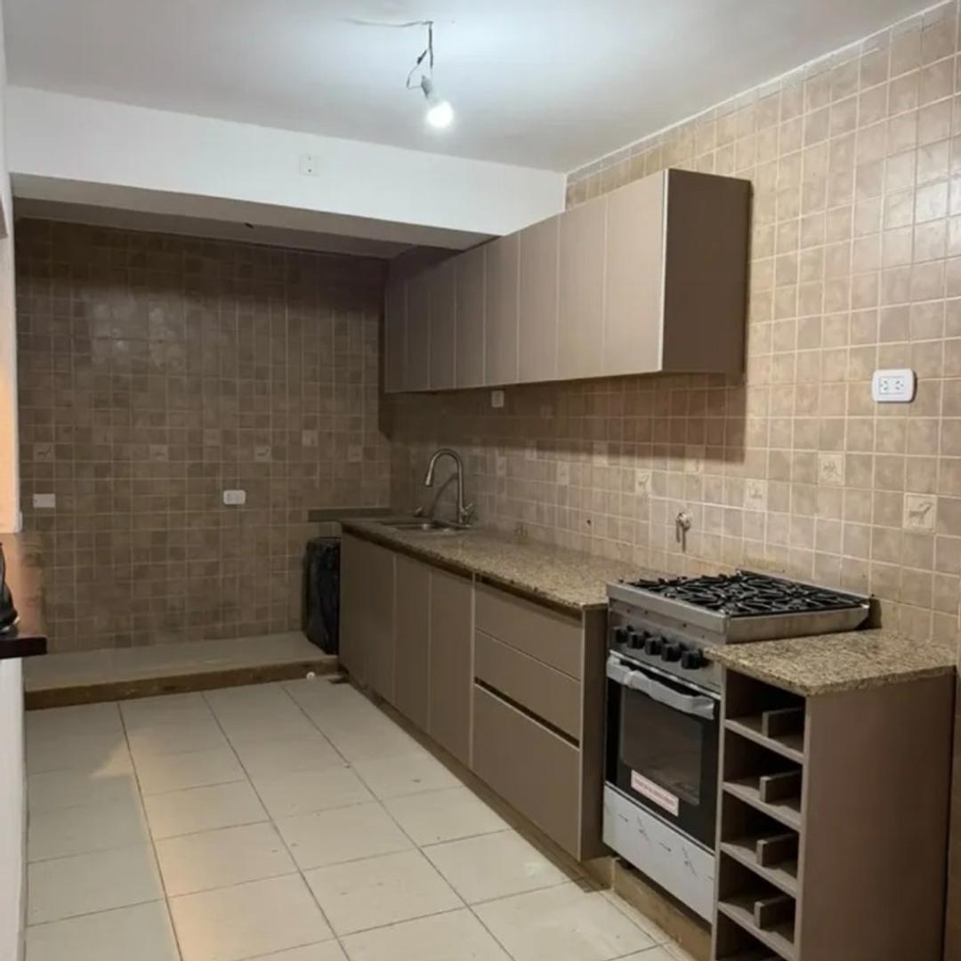 Foto de PH venta,4 amb, pileta, cochera, quincho, terraza en Olivos, imagen 5